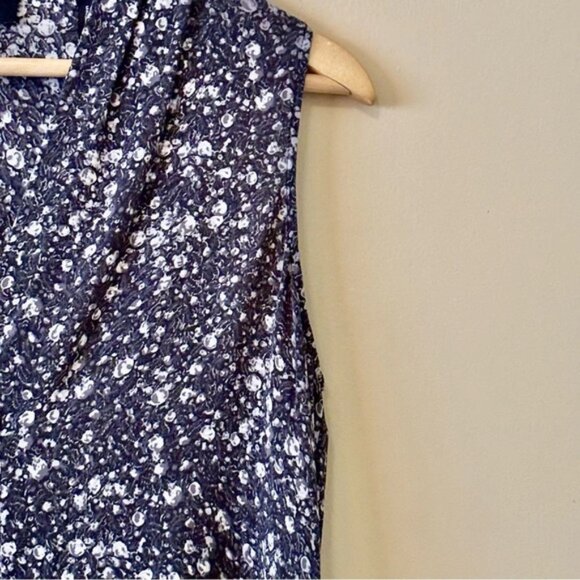 Theory Holt Renfrew 100% Silk Grey White V Neck Sleeveless Tunic Size US Medium - Picture 3 of 5